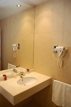 Hotel Jonquera La Jonquera 3*,  Spain
